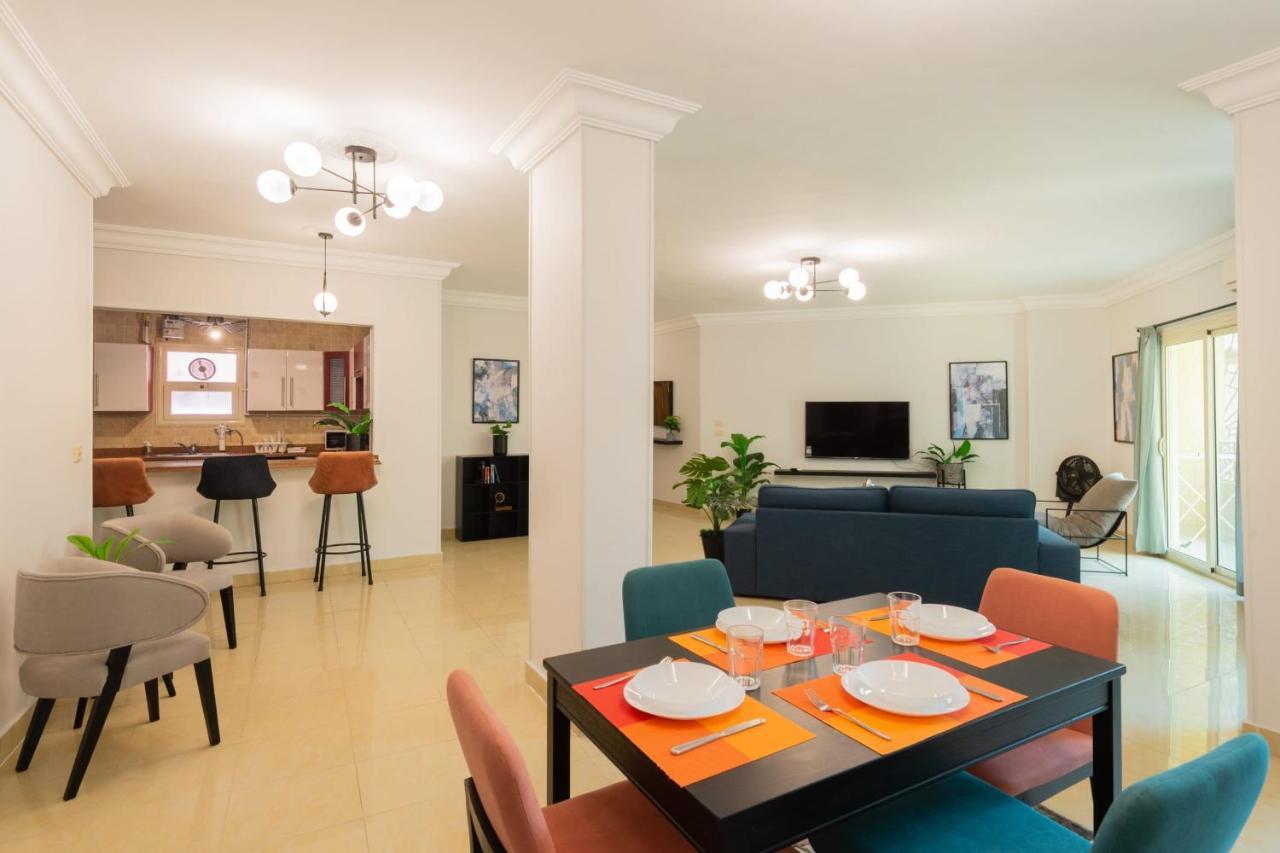 Distinct & Decent 2 Bdr Apt Steps From Nightlife And Airport Cairo Ngoại thất bức ảnh